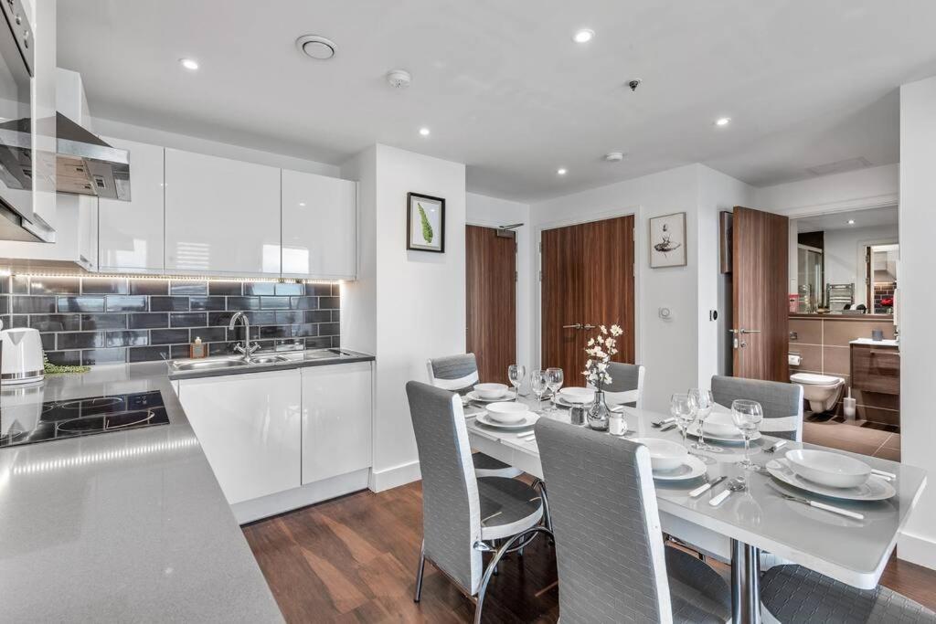 Amazing Britania 1 Bedroom Flat In London Bp40 Eksteriør bilde